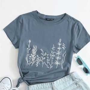 Blue flower tshirt